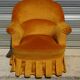 Fauteuil crapaud en velours jaune