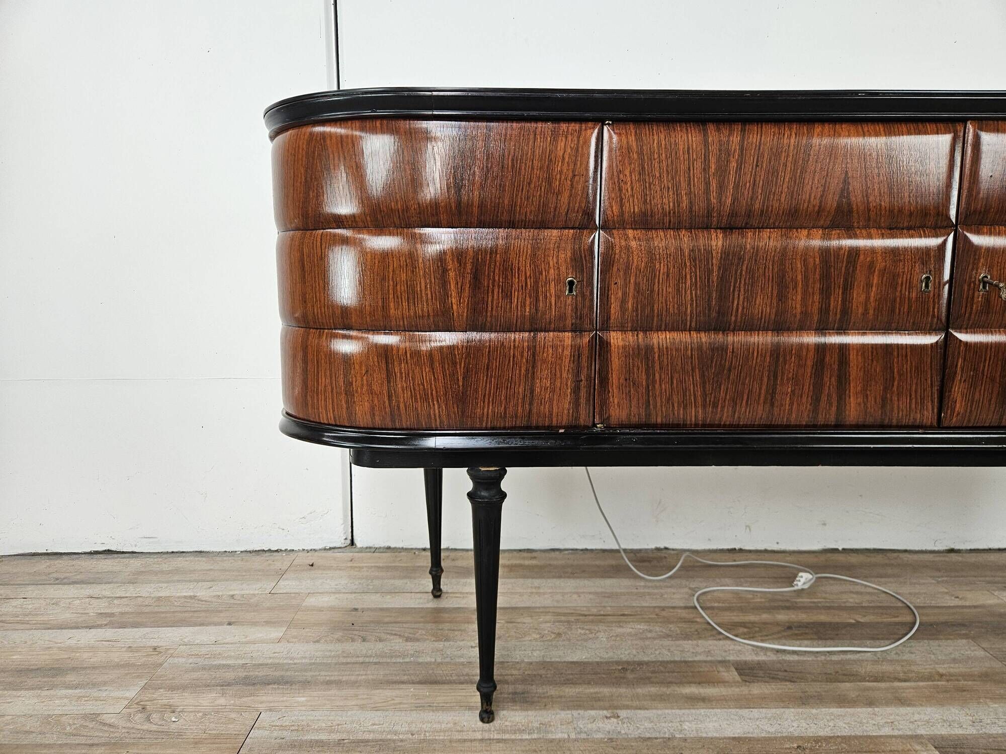 Mobile bar sideboard by Vittorio Dassi from the 1950s