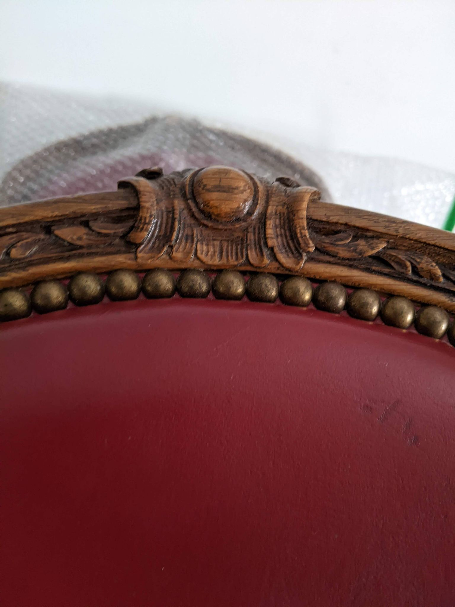 Set of Louis XV Cabriolet Chairs – Carved Wood & Bordeaux Leather
