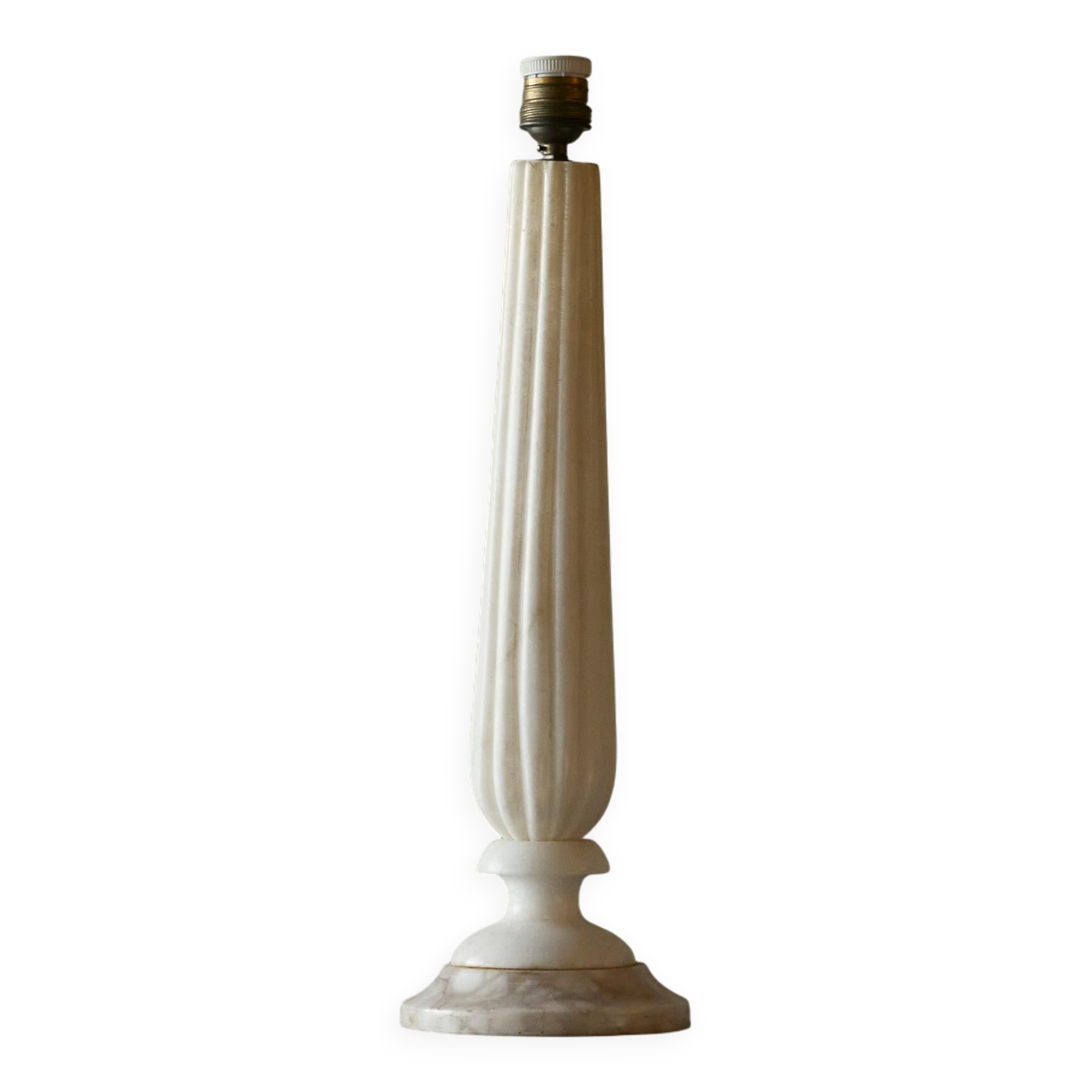Table lamp in carved alabaster, Italy 1950s