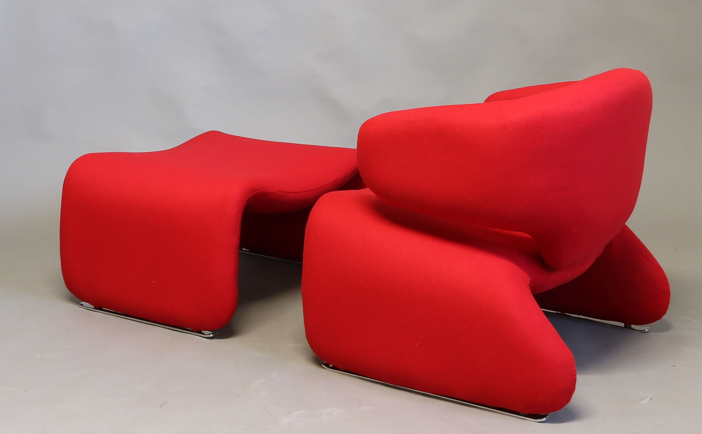 Djinn chair with foot stool by Olivier Mourgue in 1965 for Airborne