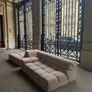 Tufty-Time sofa with chaise longue - beige