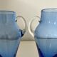 Paire de vases en verre bleu glacier