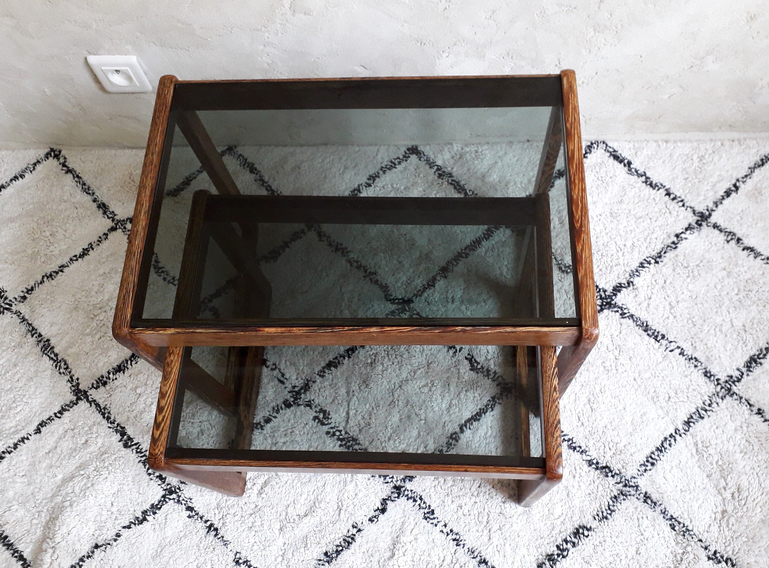 Giggled coffee tables