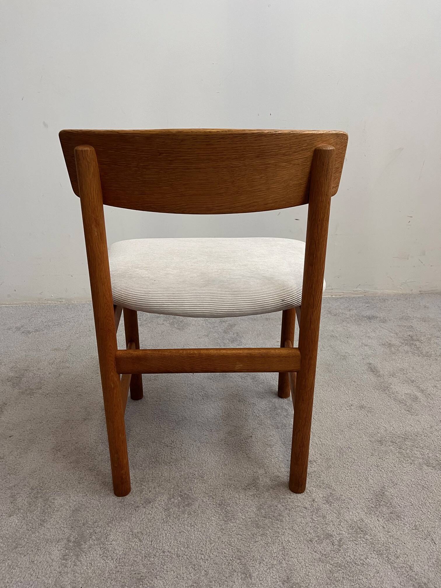 Series of 4 Danish chairs by Borge Mogensen for Søborg Møbelfabr