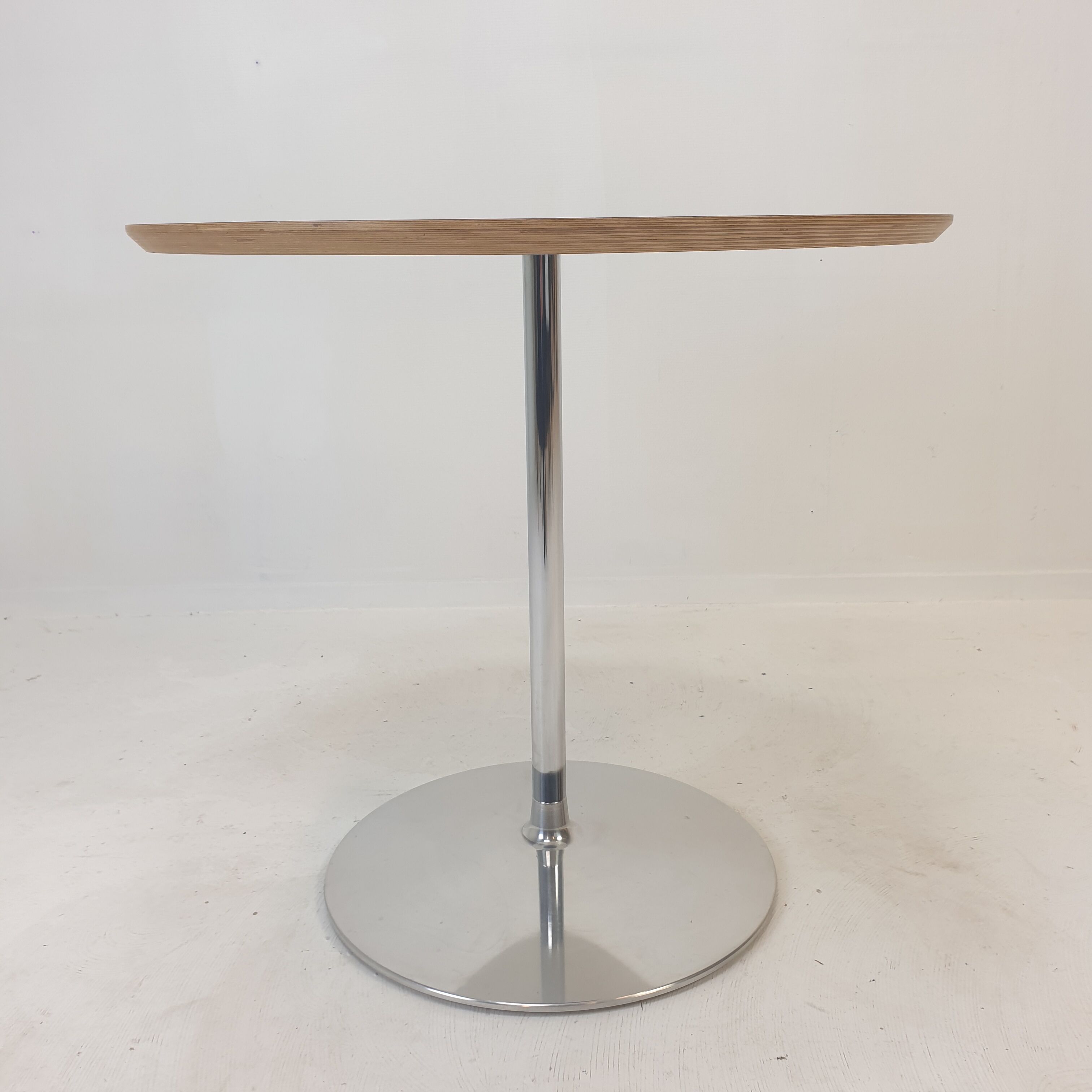 Round Dining Table by Pierre Paulin for Artifort