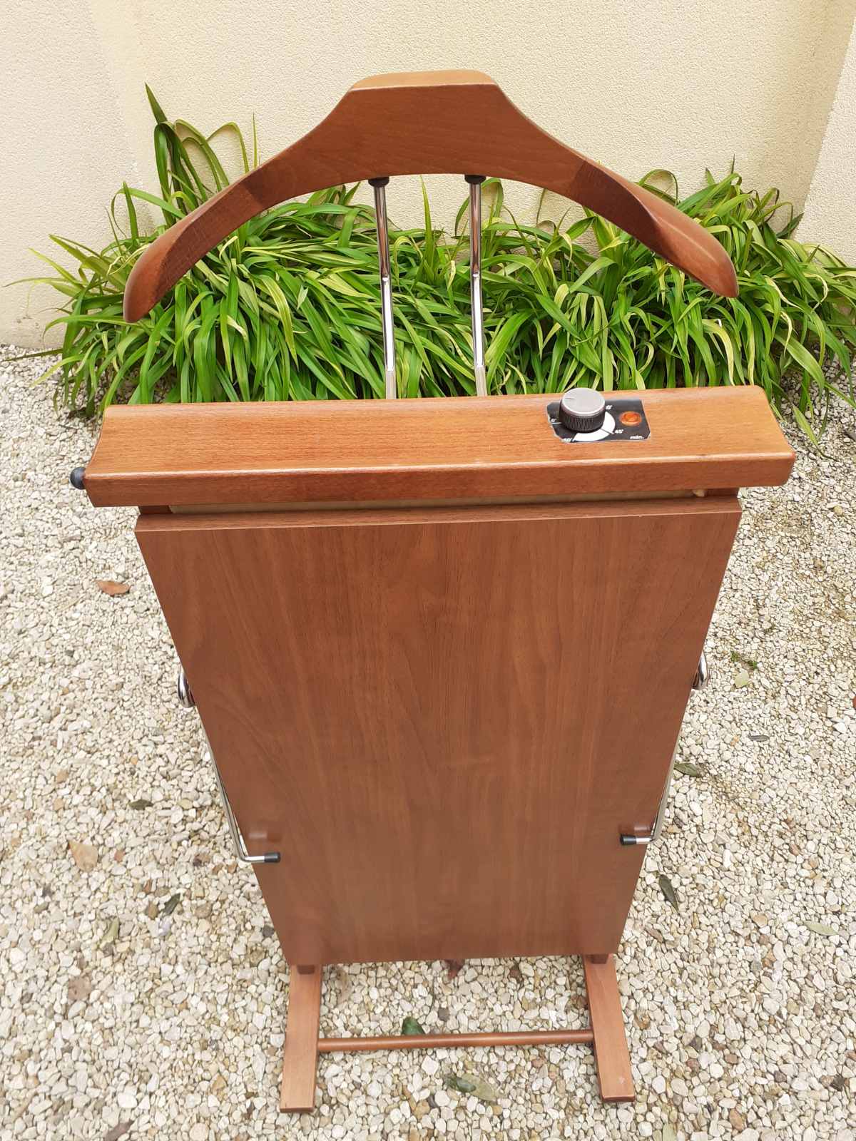 Heating night valet
