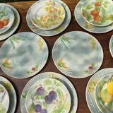 Service 10 plates and 14 sub-plates St Clement