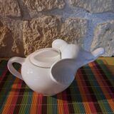 White elephant teapot