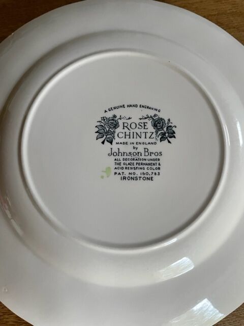 Set of 4 flat plates Johnson Bros "Rose Chintz"