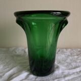 1950s Médicis vase, large Art Deco with handles, made of green blown glass.