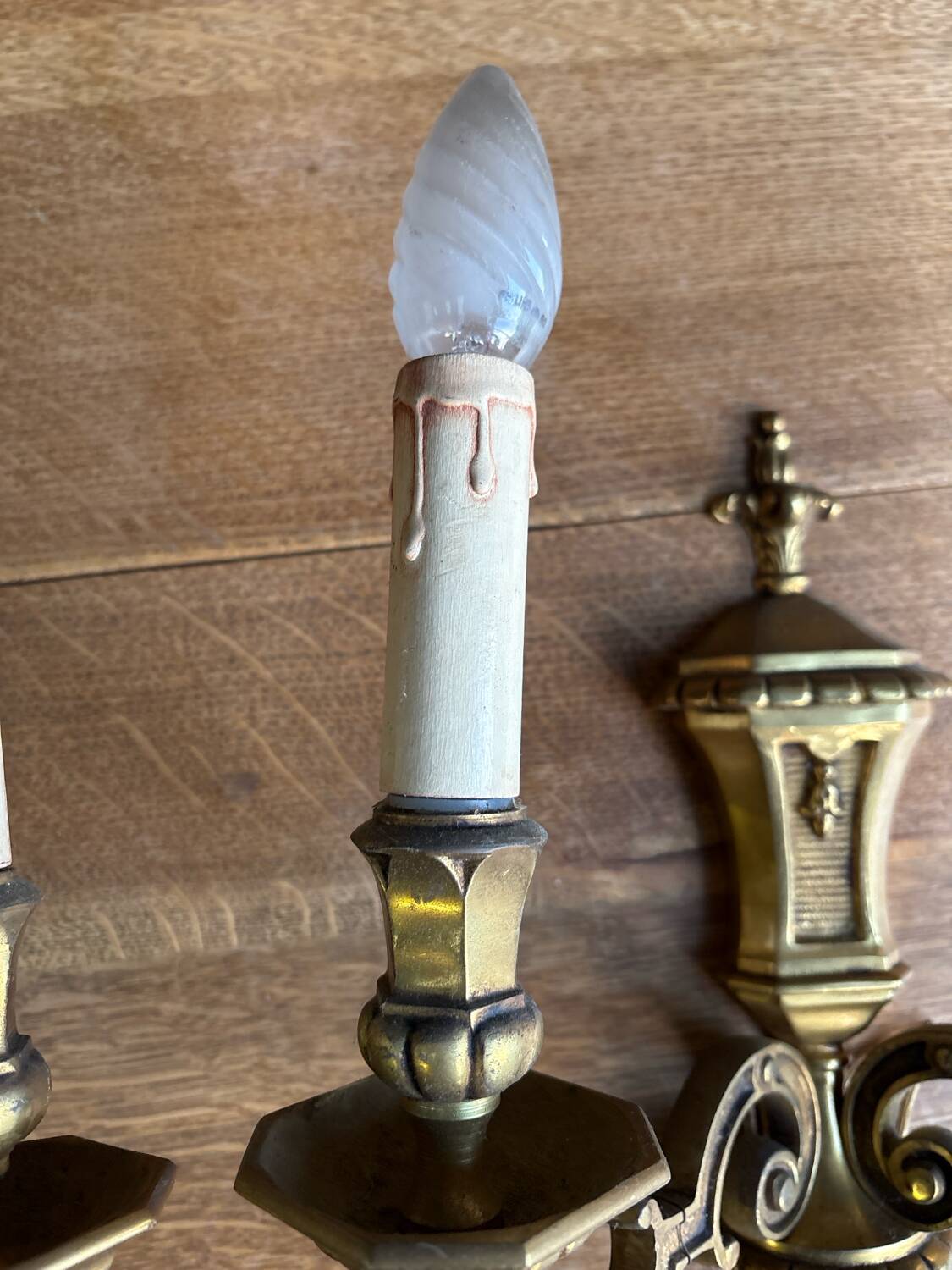 2 antique bronze wall sconces – Louis XVI style – 2 light arms