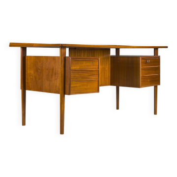 Bureau danois en teck par Peter Lovig Nielsen pour Hedensted Mobelfabrik, 1972
