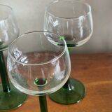 5 verres à vin blanc