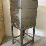 Industrial trade furniture with drawers