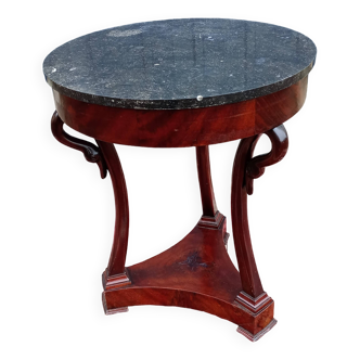 pedestal table