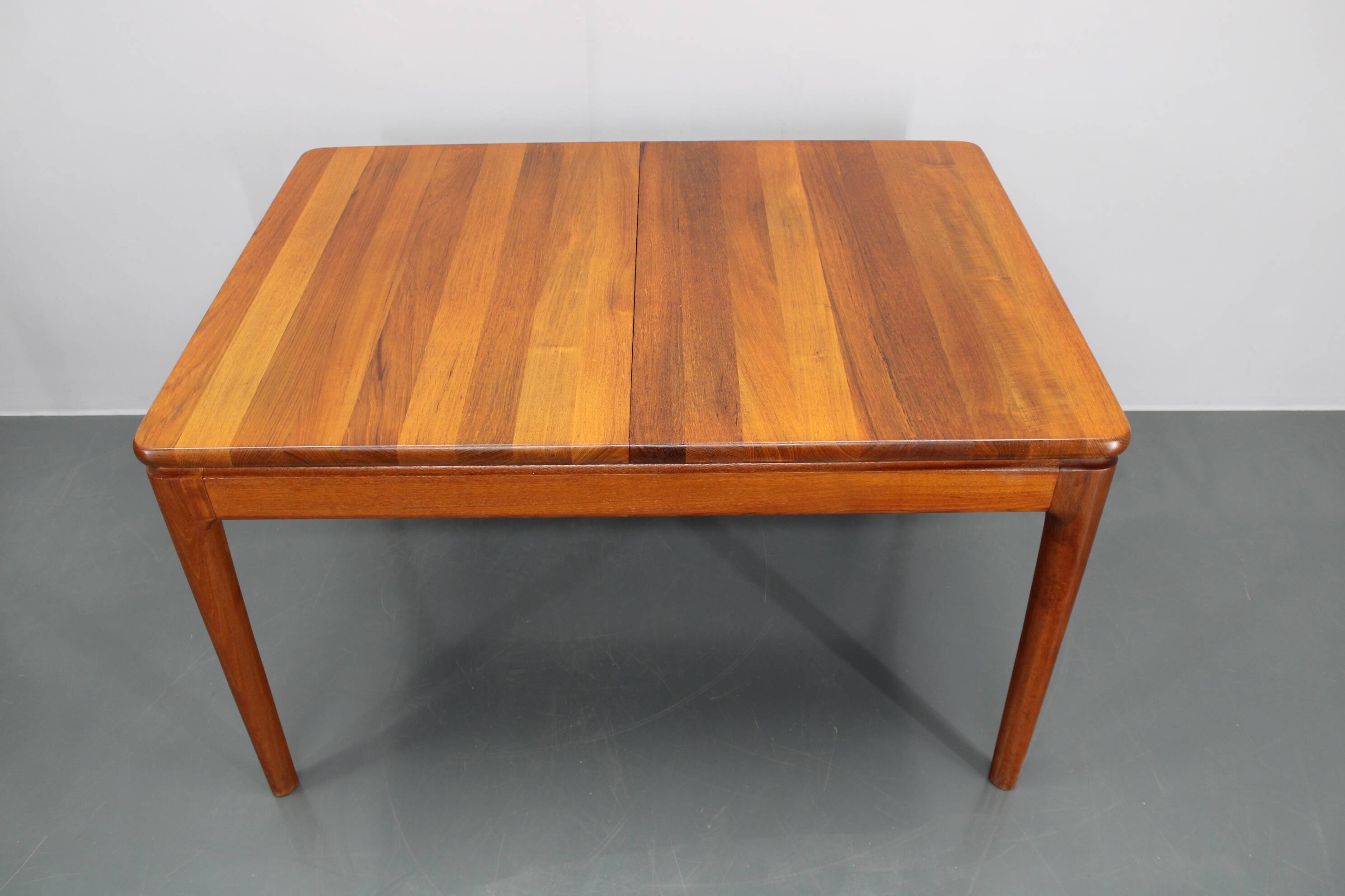1960s Solid Teak Extendable Dining Table by Glostrup Mobelfabrik, Denmark