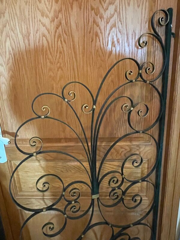 Pair of interior wrought iron grilles XXth century