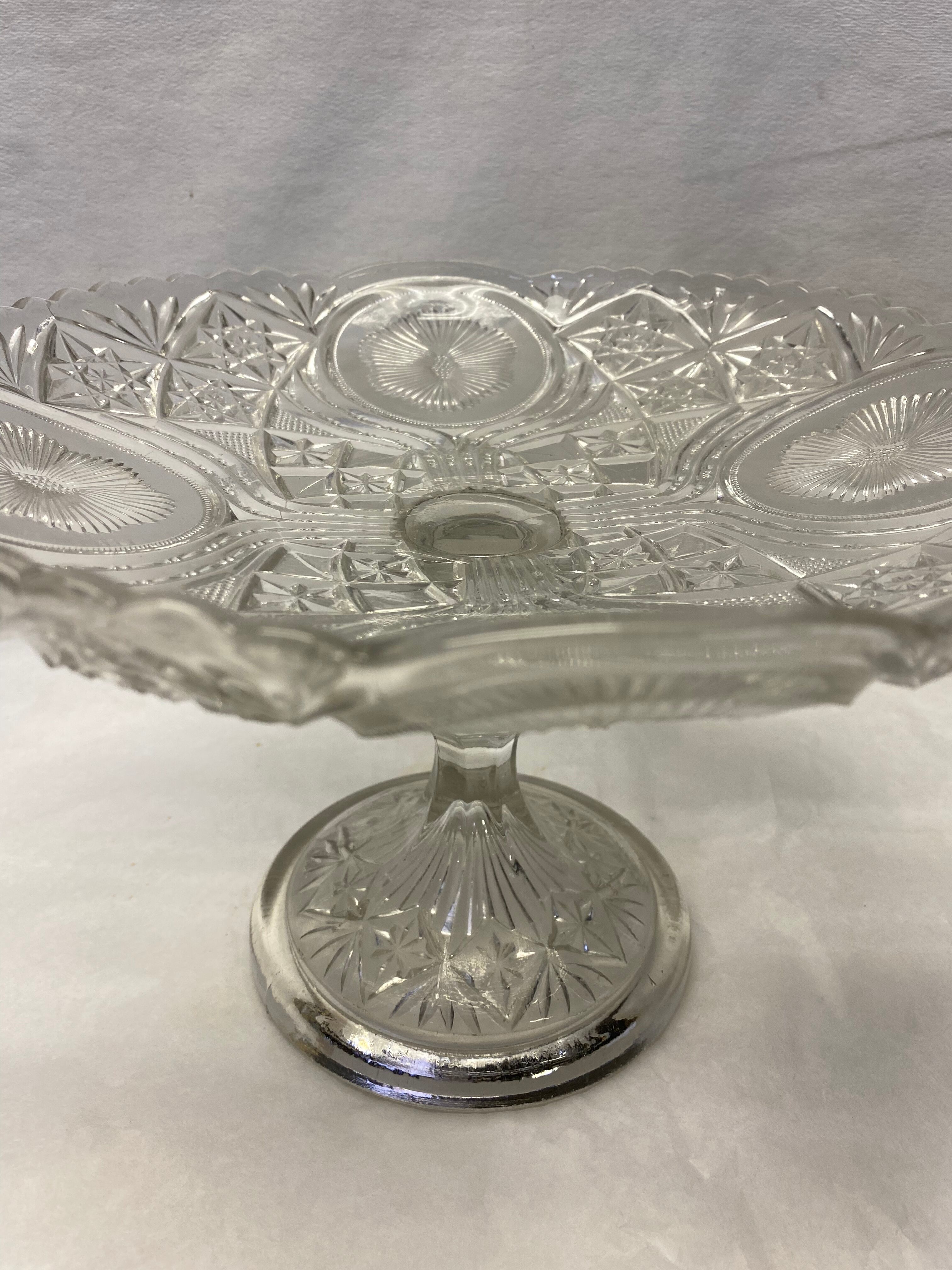 Glass serving dish