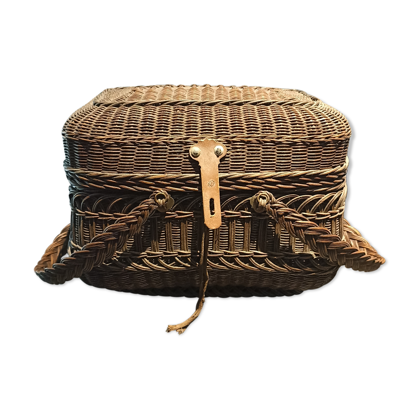 Fishing basket