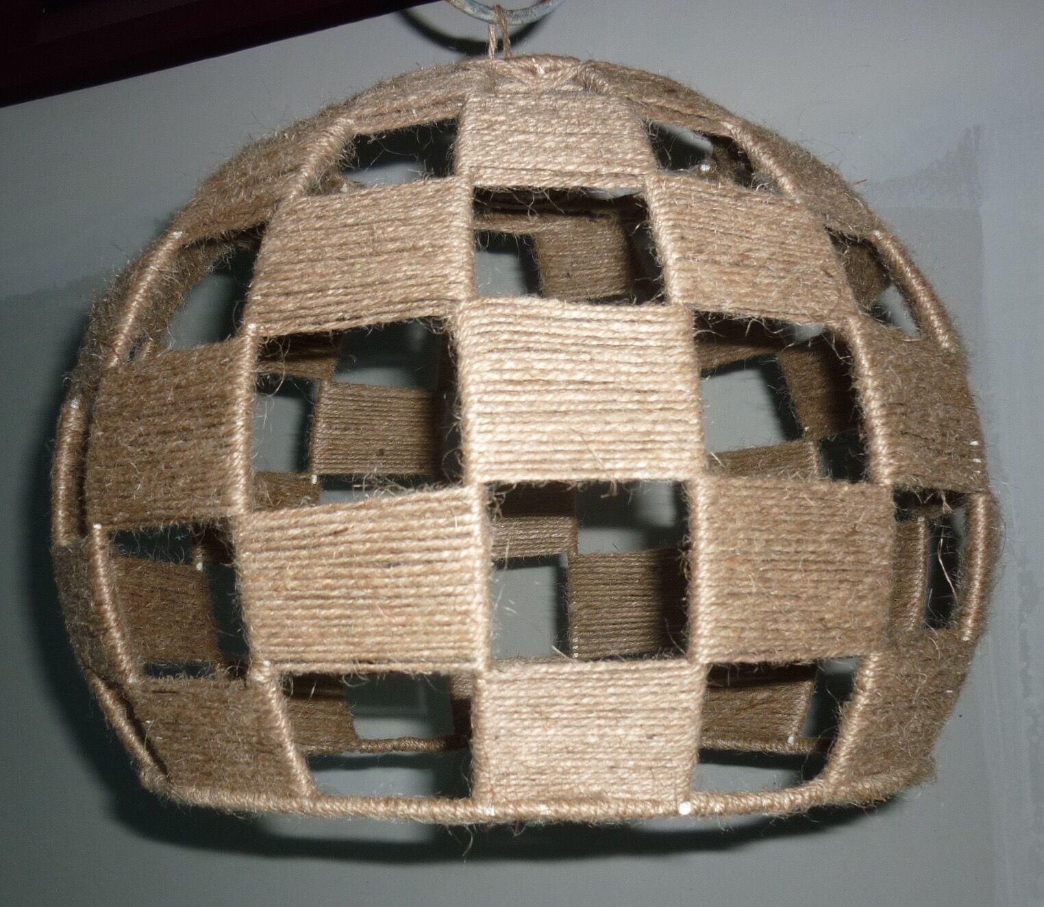 Checkered jute wire lampshade for suspension