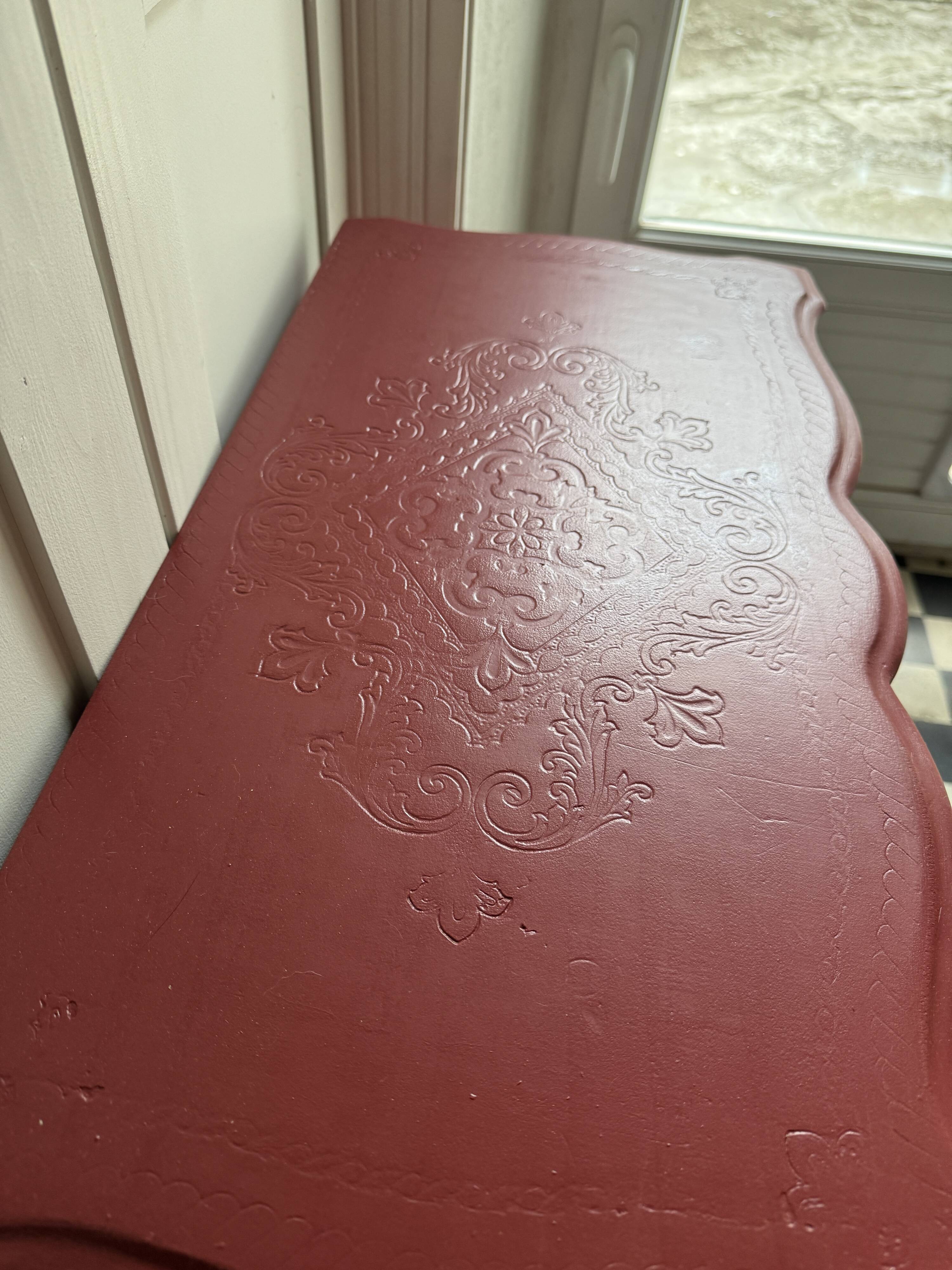Relief storage furniture