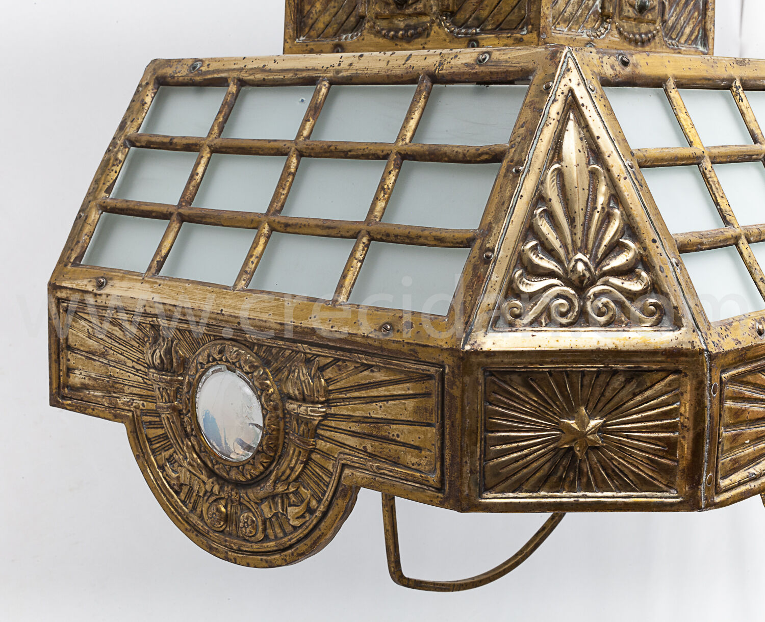 Trade chandelier