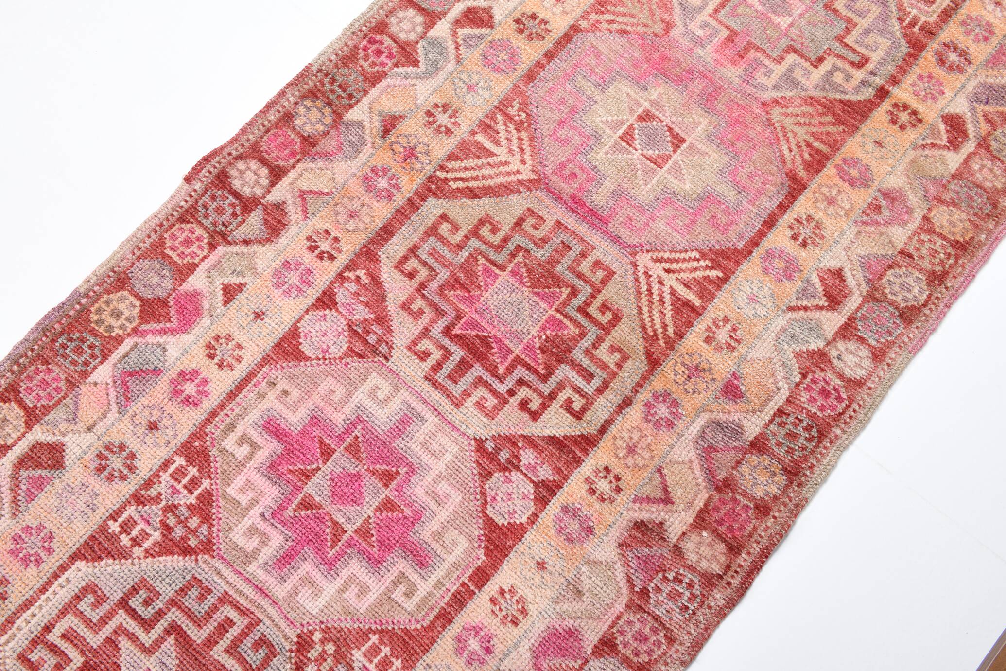 Red & Pink Super Soft Vintage Runner Rug, 91x346Cm