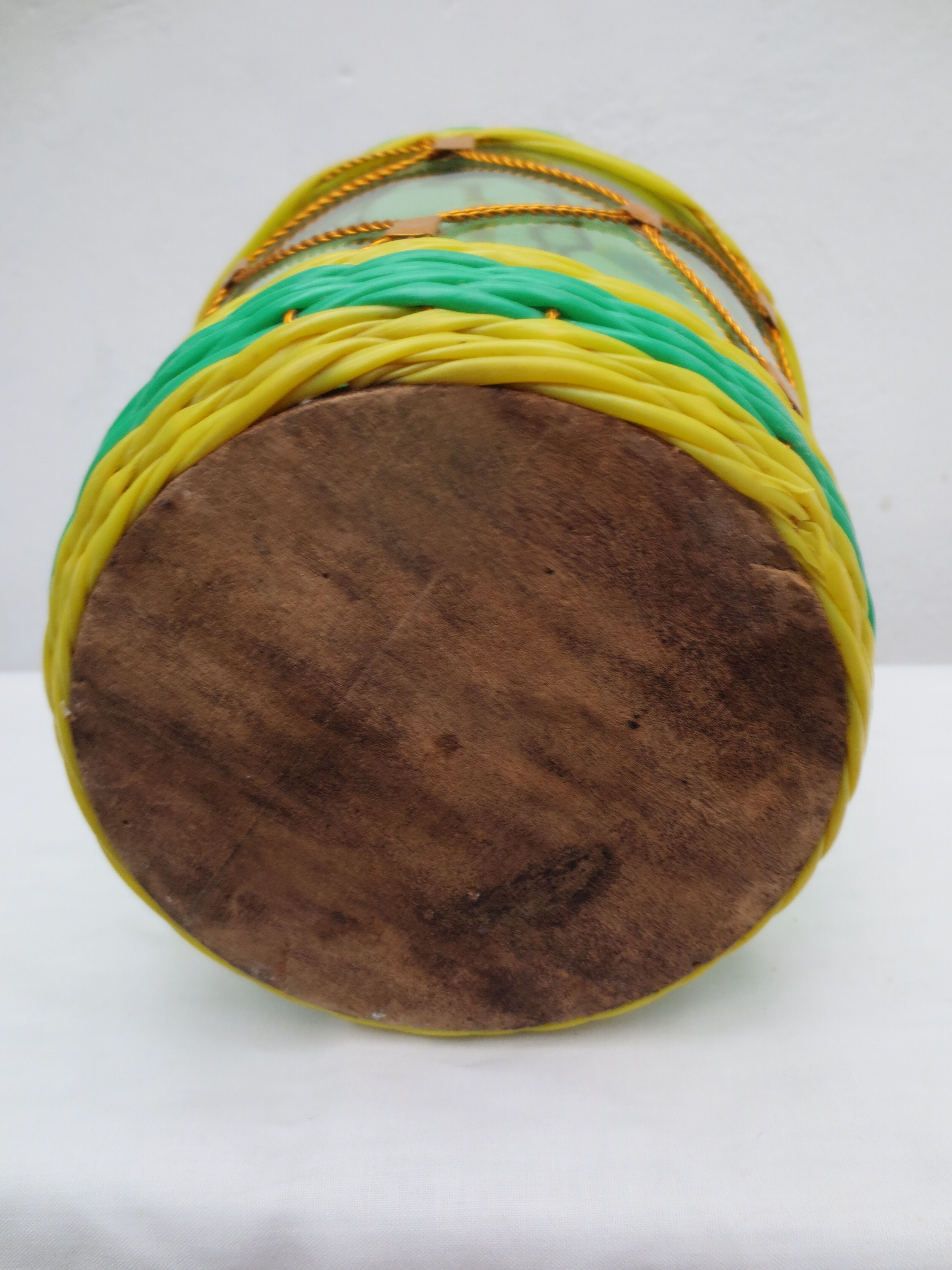 Vintage carafe scoubidou