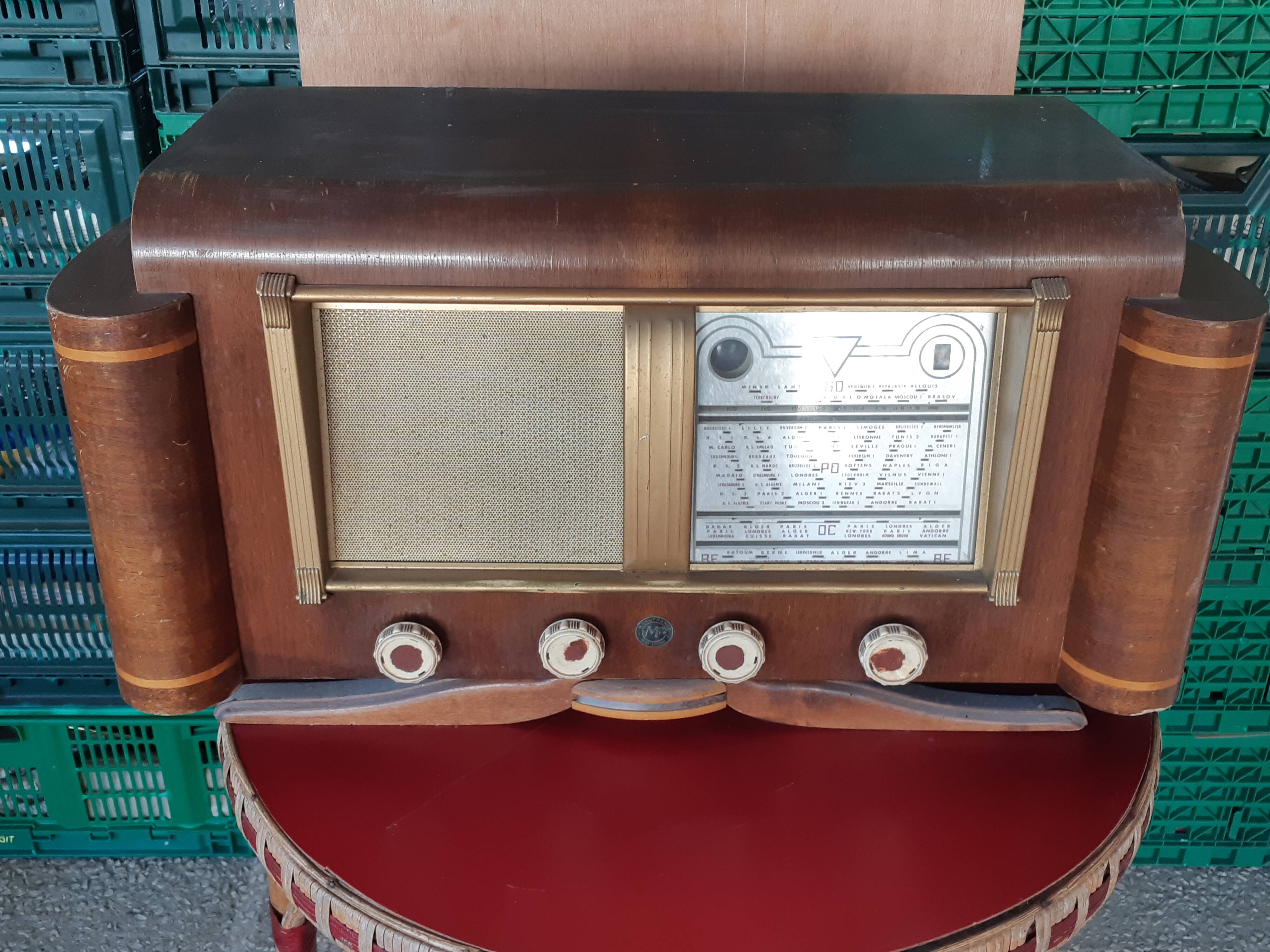 Vintage radio wood manufrance saint Étienne