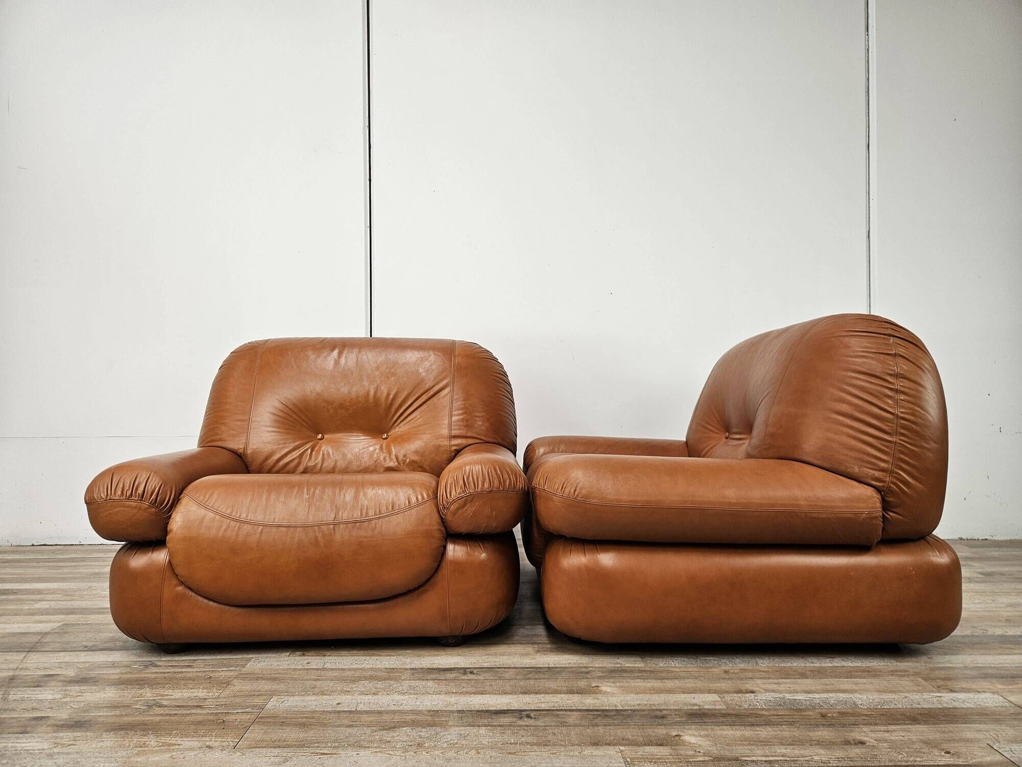 Pair of Sapporo armchairs by Mario Marenco for Mobil Girgi, 1970