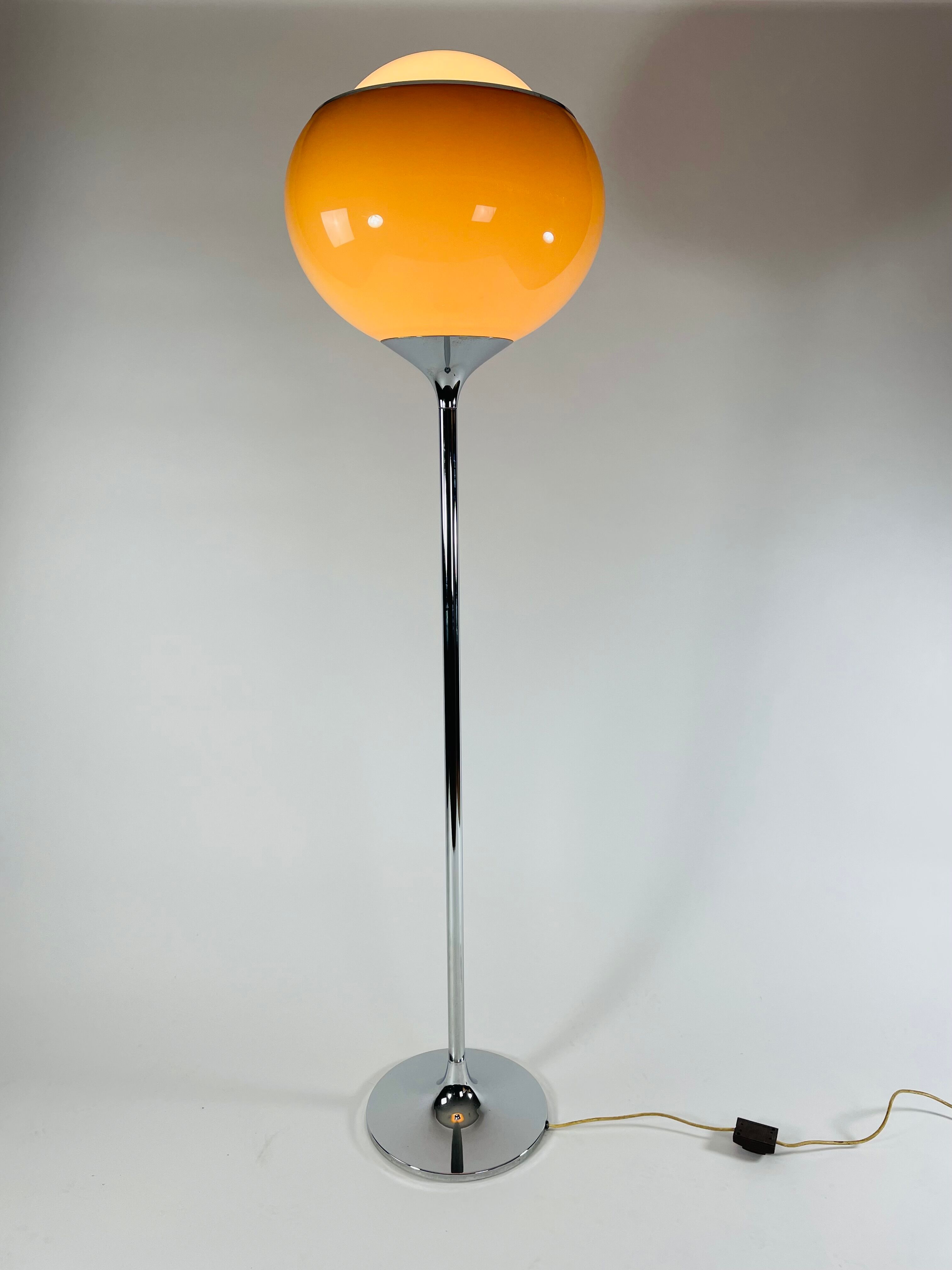 Guzzini Bud floor lamp