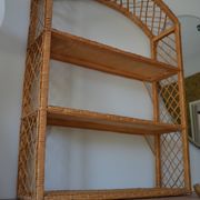 Grande étagère murale en rotin