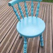 Chaise enfant en bois tourné vintage