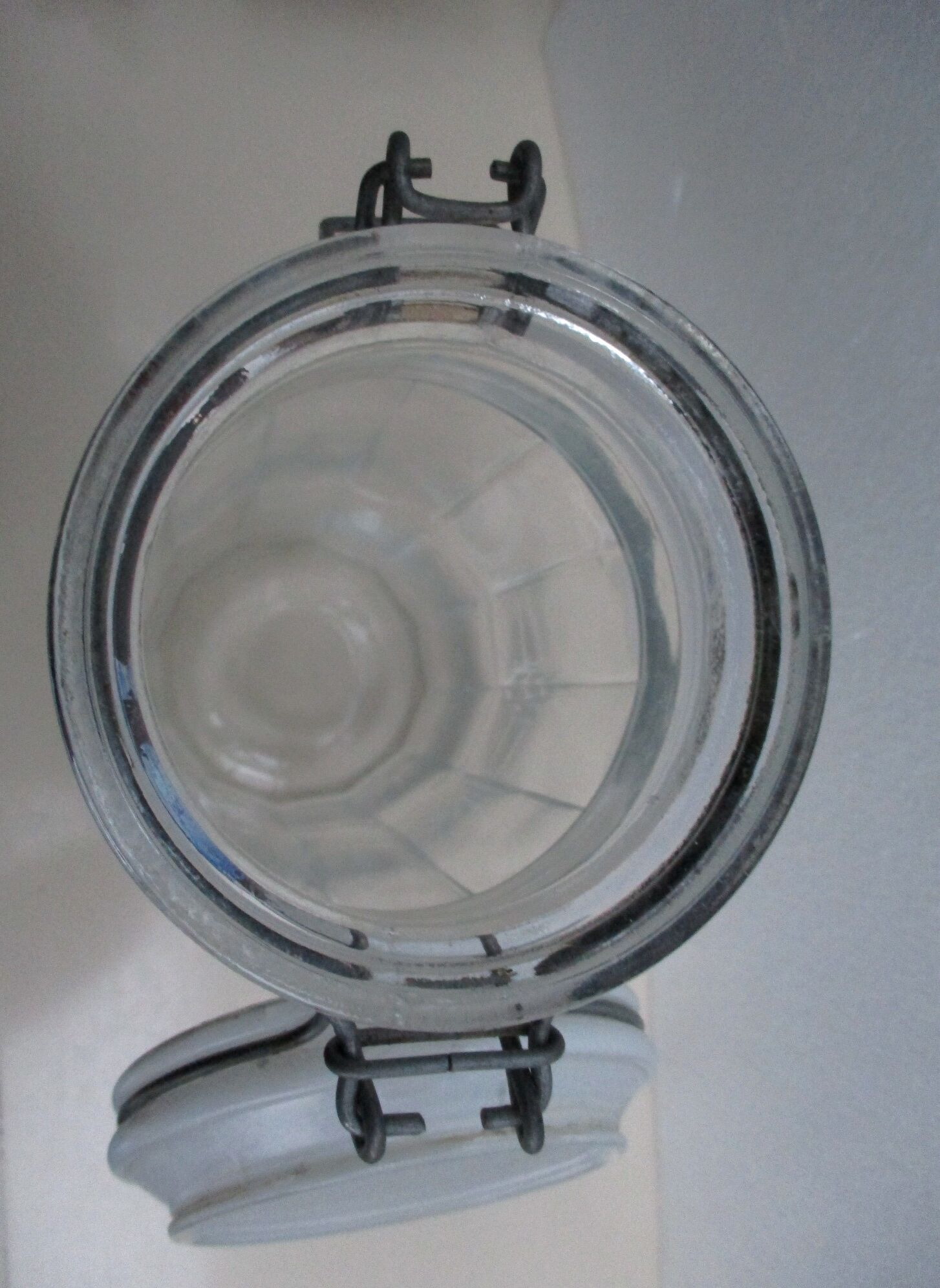 glass jar with vintage cut sides "hermetic"