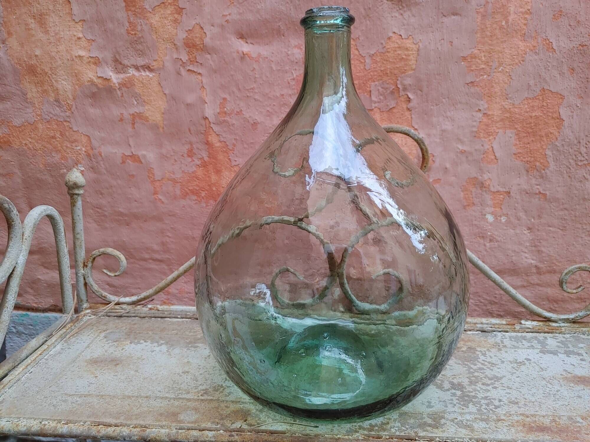 Lady Jeanne old bubbled glass - 10 liters - height 37 cm ( i )