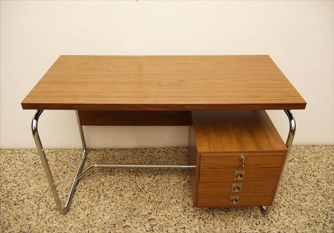 Bauhaus style desk, 1960's Italian production