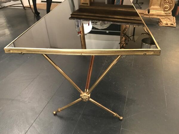 Table basse laiton doré et têtes de lion circa 1950