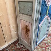 Bonnetière with a single door – Polychrome solid oak
