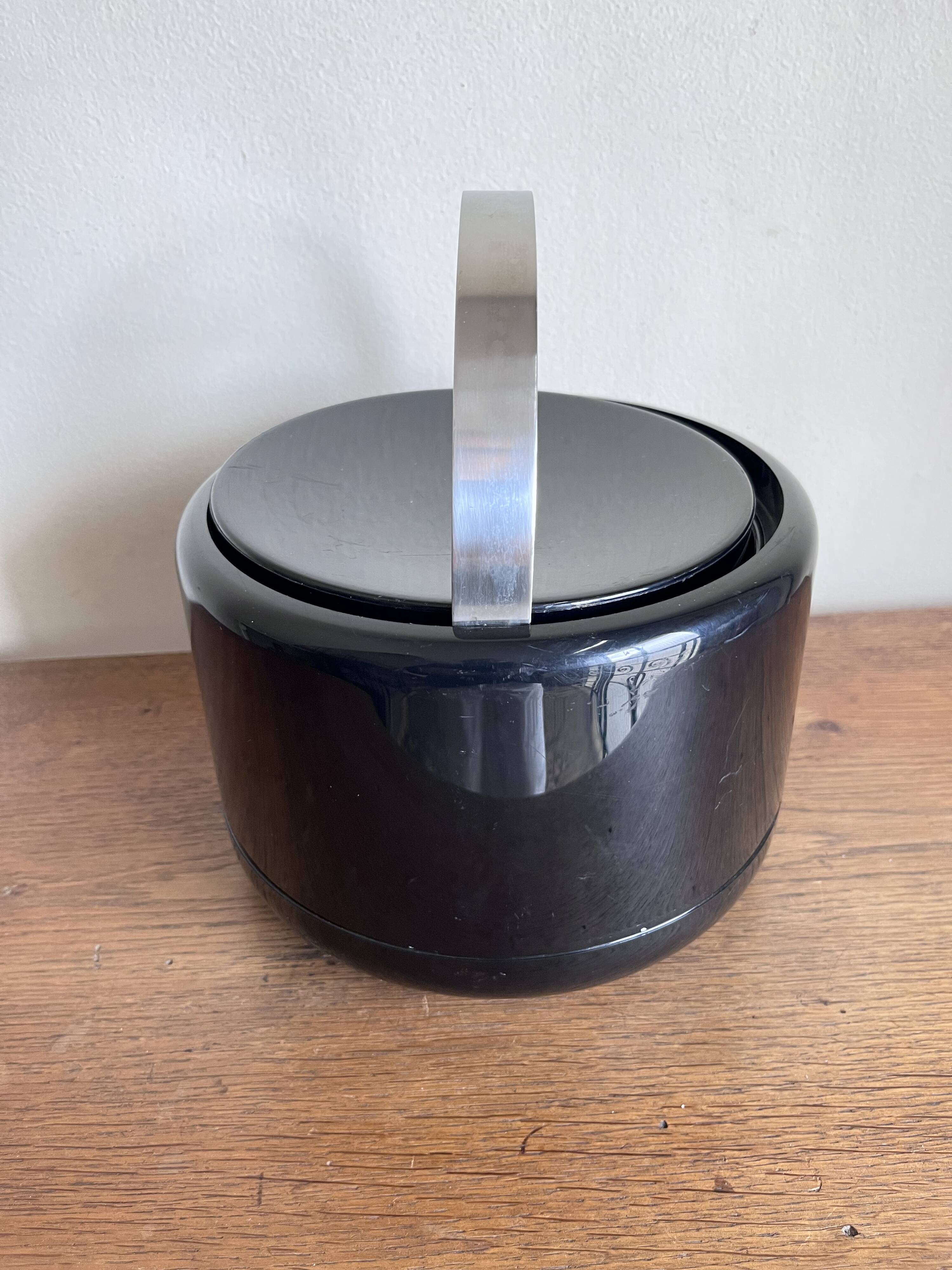 Stelton Denmark ice bucket by Eric Magnussen Space Age 1970