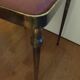 Chaise en métal doré