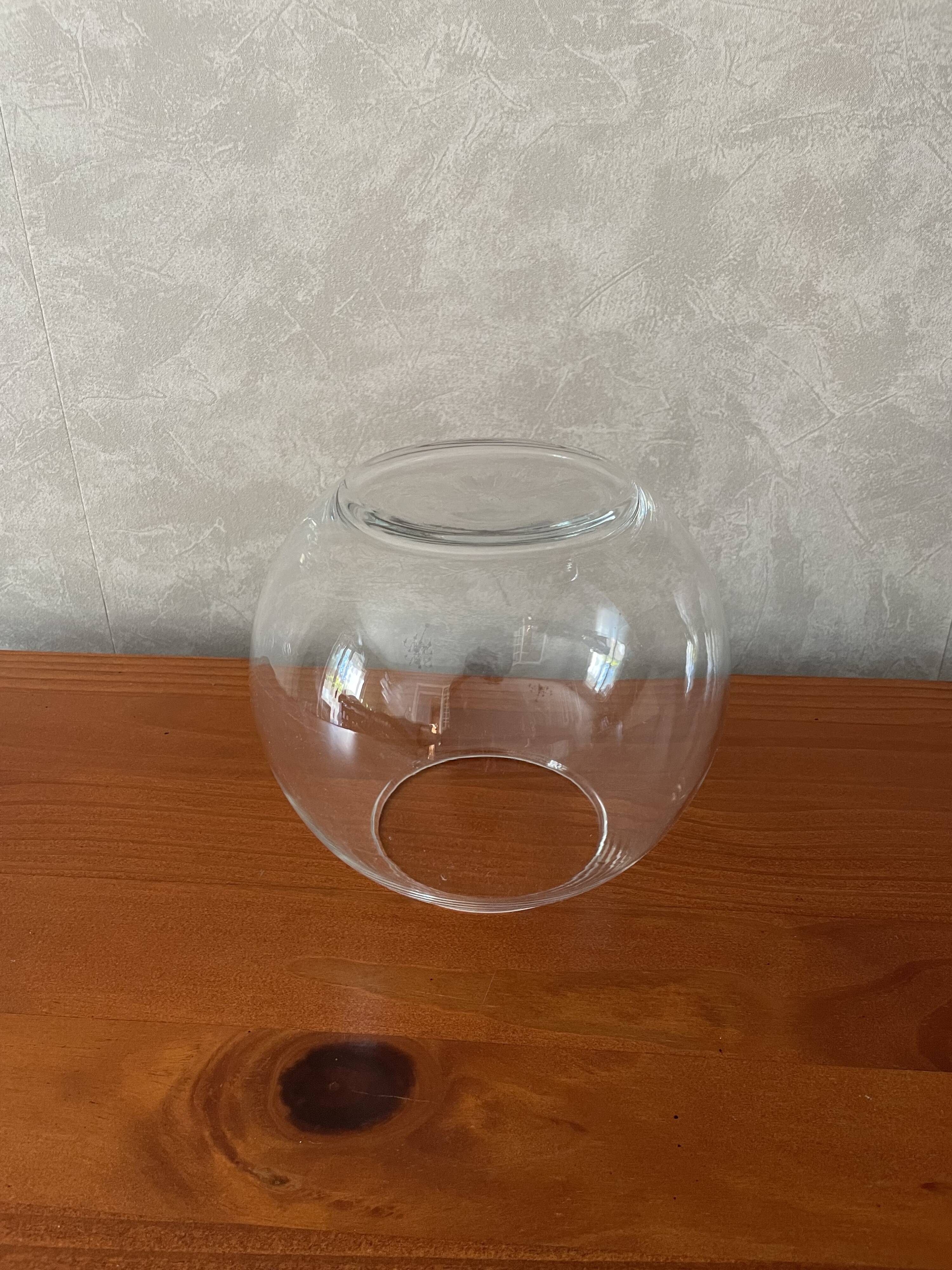 Round glass vase