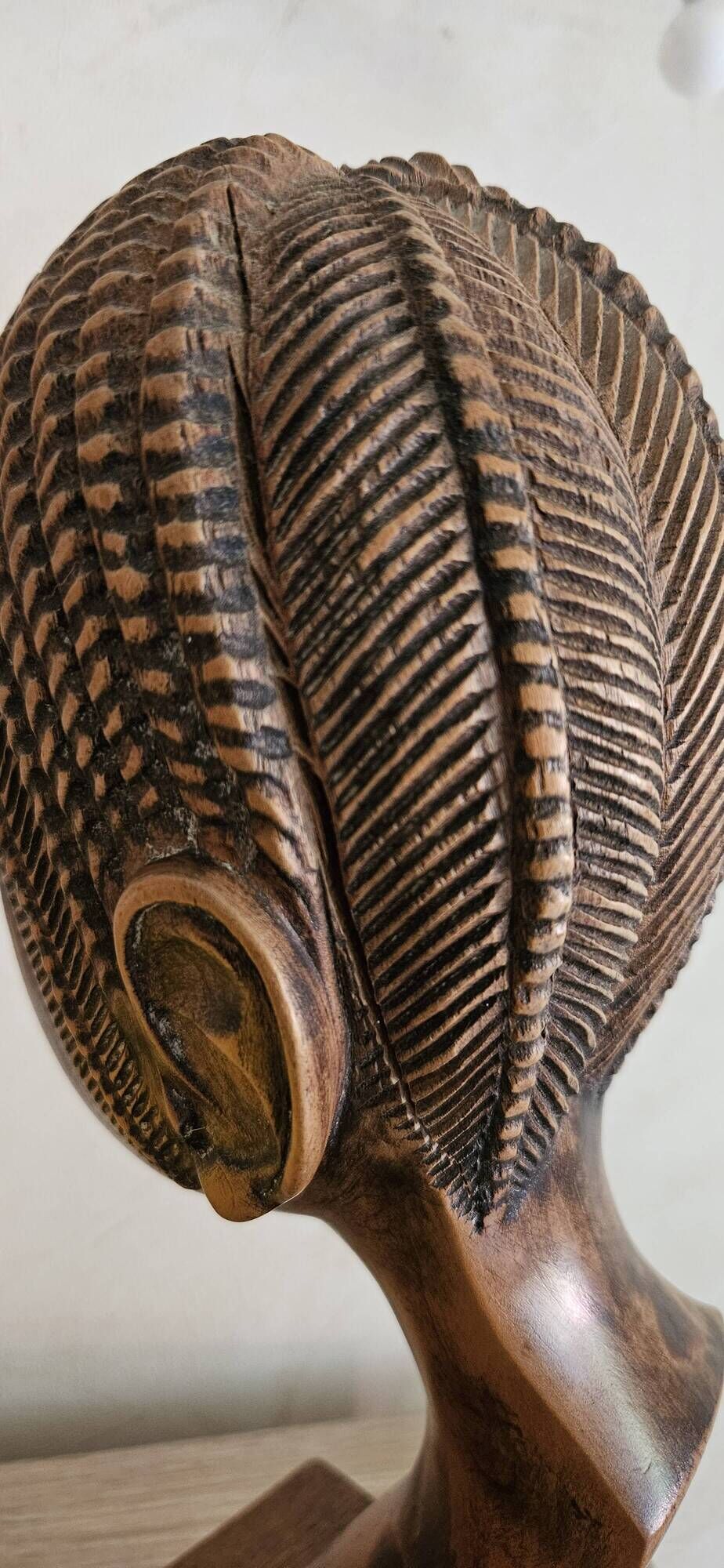 Bust of an African woman in precious wood
