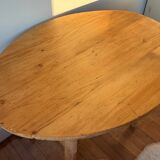 Oval pine table