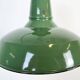 Lampe à suspension industrielle en émail vert, années 1960