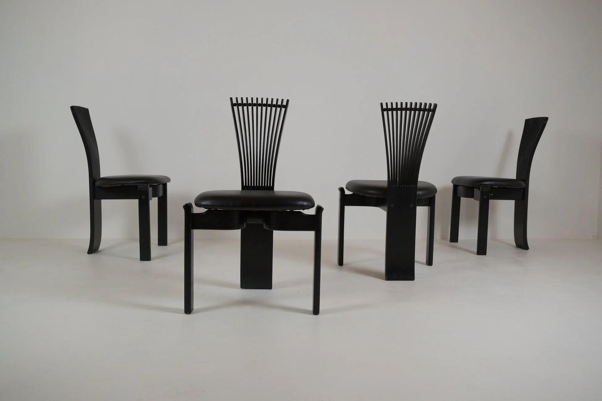 Set of 4 dining chairs "Totem" by Torstein Nilsen