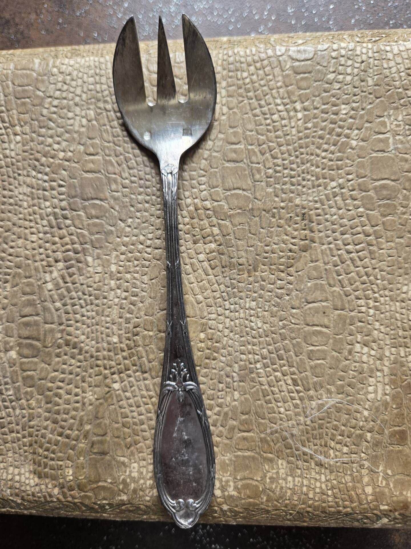 Set of 12 Art Nouveau cake/dessert forks - Silver-plated metal