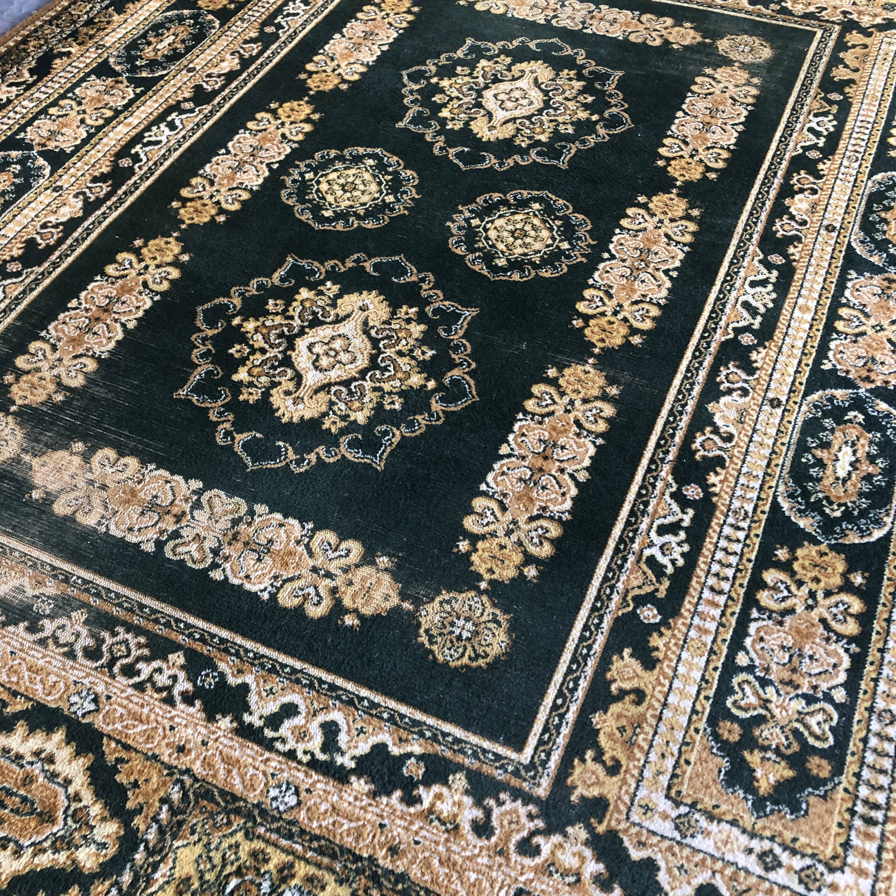 Oriental carpet 169x236, dominant gold and green