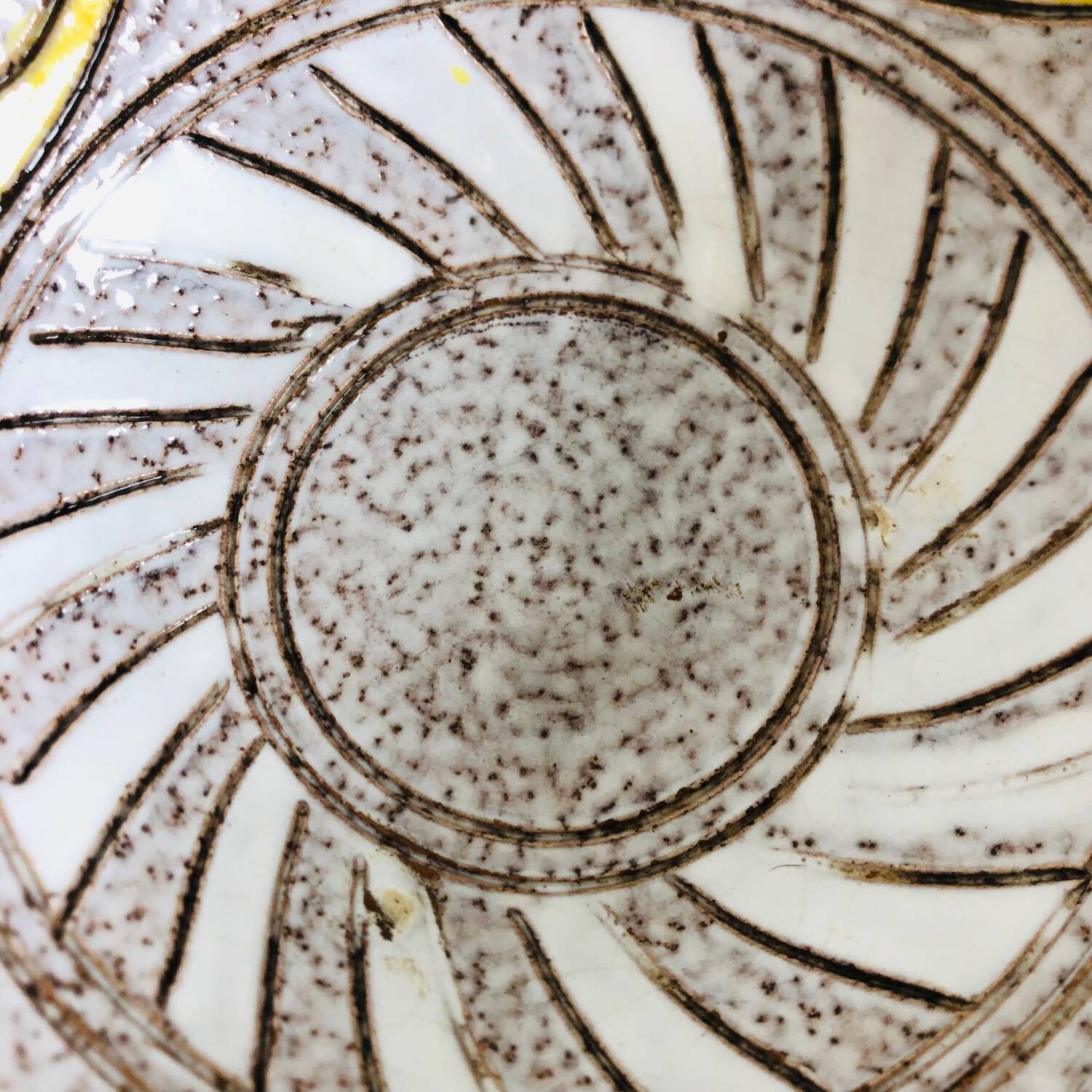 Trapezoidal vase by Fratelli Fanciullaci with plant decoration