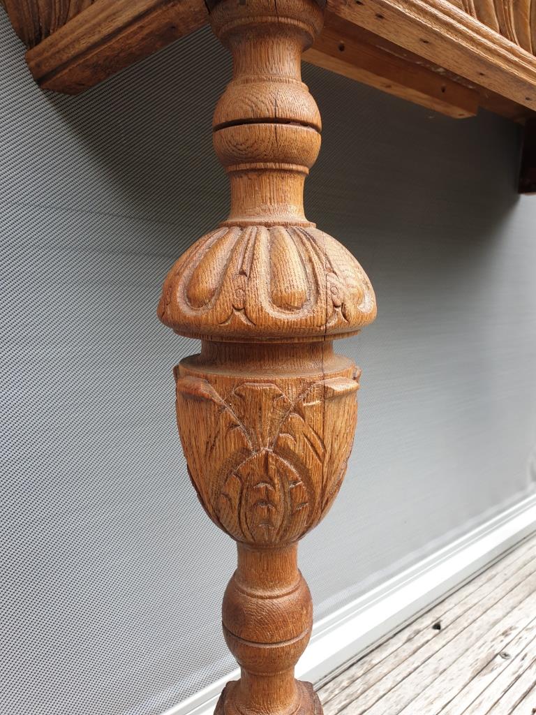 Neo-Gothic lion-headed applique console